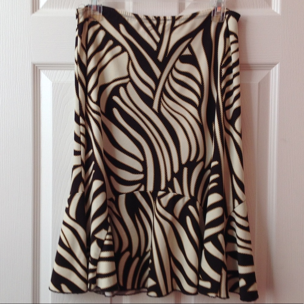 Patterned skirt